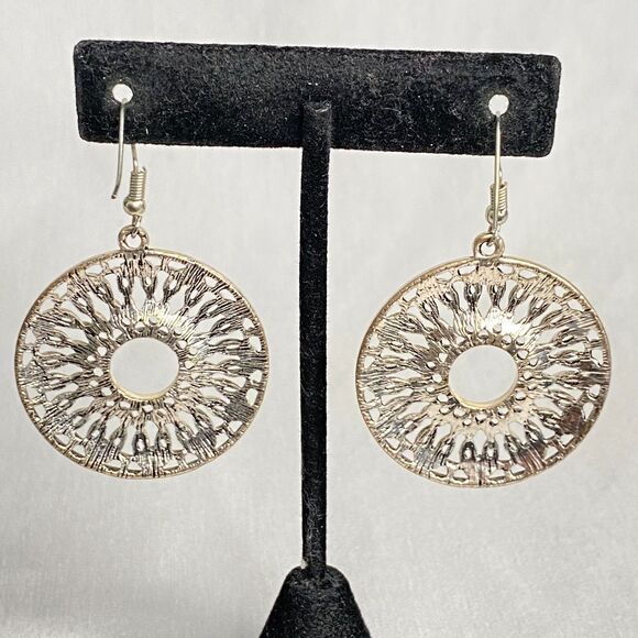 Silver Tone Dangle Drop Earrings Blue Stone Studded Pinwheel Pattern - Picture 3 of 9